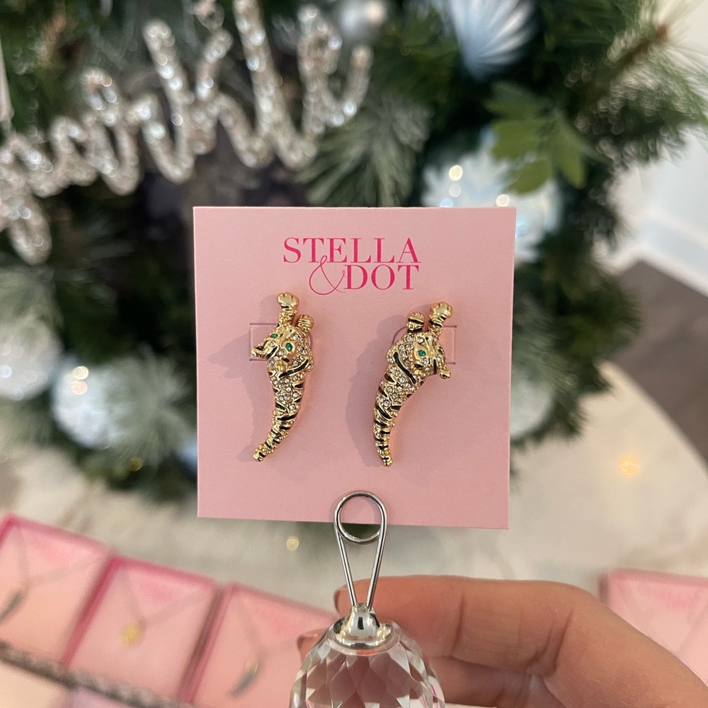 Beautiful Pavé Jaguar earclimbers